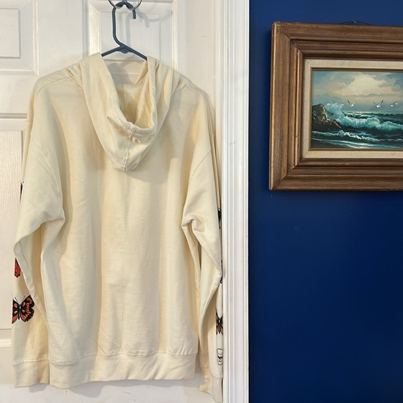 NWOT Fanjoy Cream Colored Girls Supporting Girls Long Sleeve Hooded Sweatshirt - Picture 6 of 9